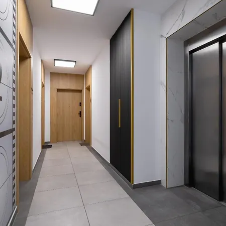 Prandoty Beautiful Apartment With Balcony Cracow By Renters Prestige-3
